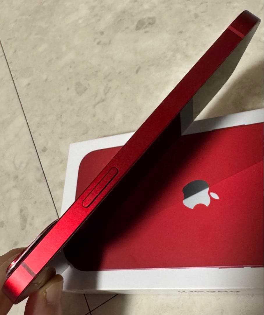 iPhone 13本体　128Ｇ