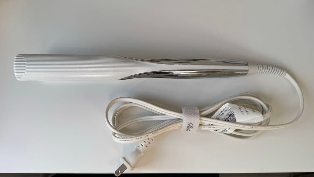 リファ　ストレートアイロン　ヘアアイロン