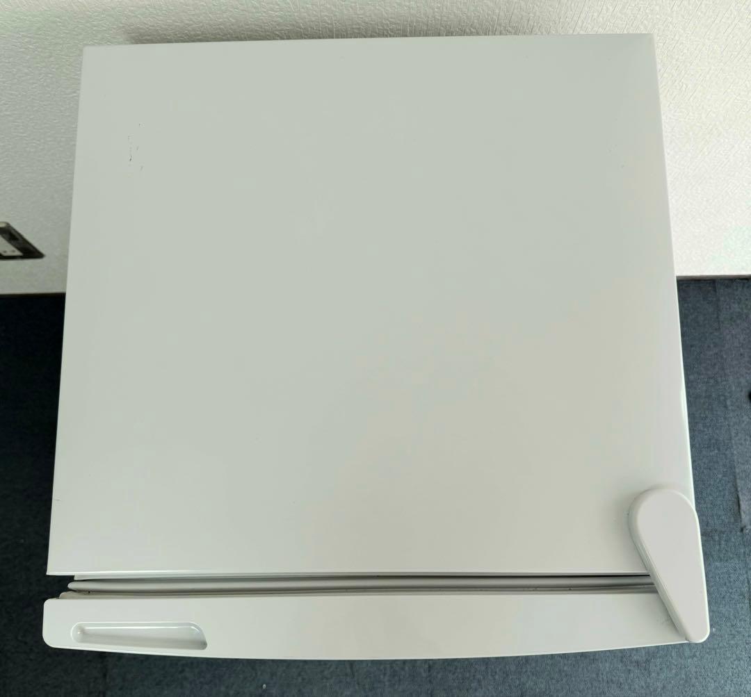 u*6様 【動作品・送料無料】自炊の1人暮しに最適75L冷蔵庫　DR-77AS