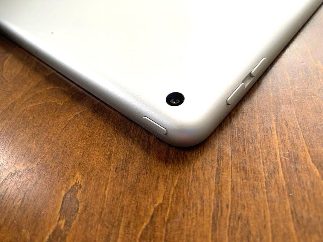 ☆週末限定値下げ☆画面汚れあり☆iPad6 第6世代 128G WIFIモデル☆