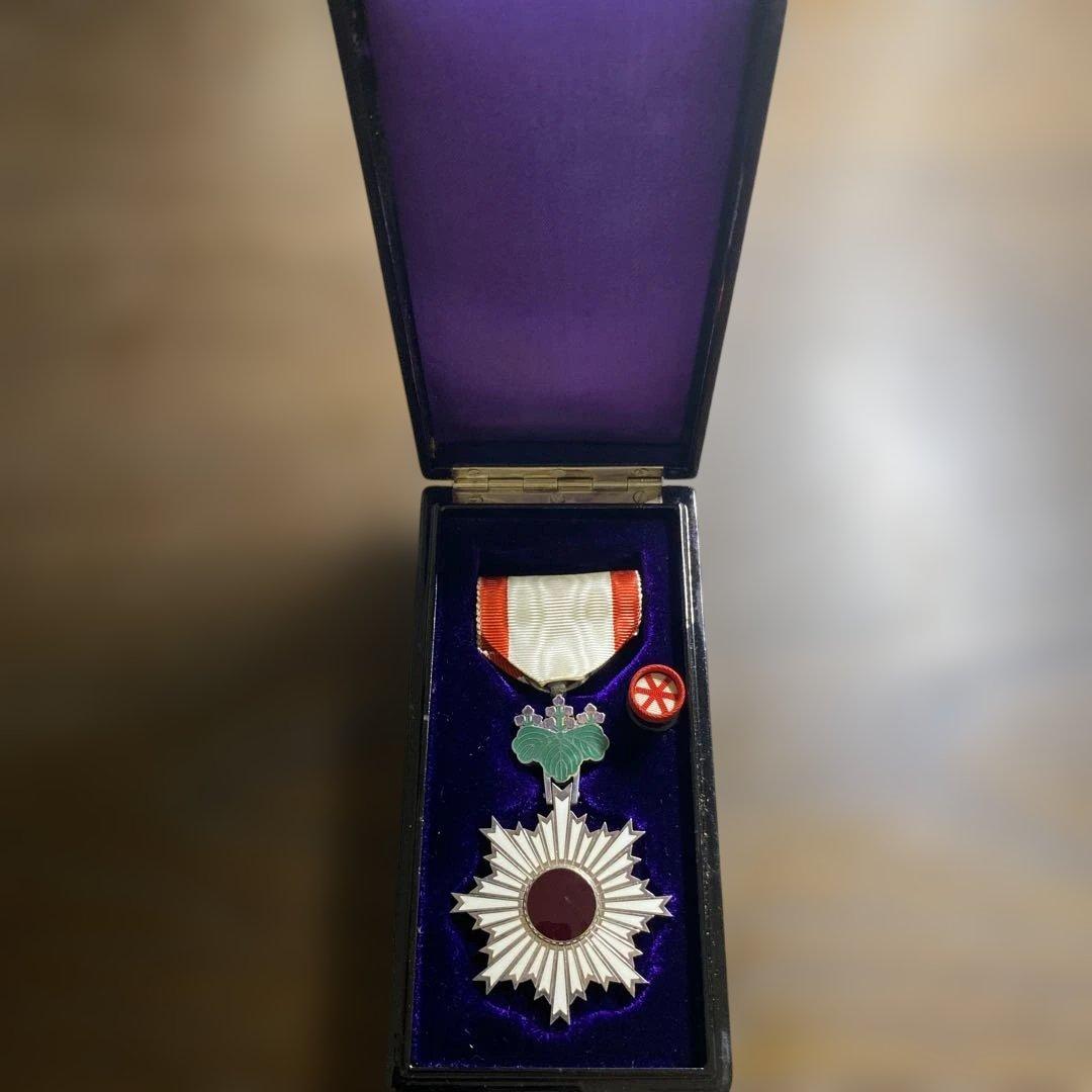 大日本帝国　海軍　中尉　勲章