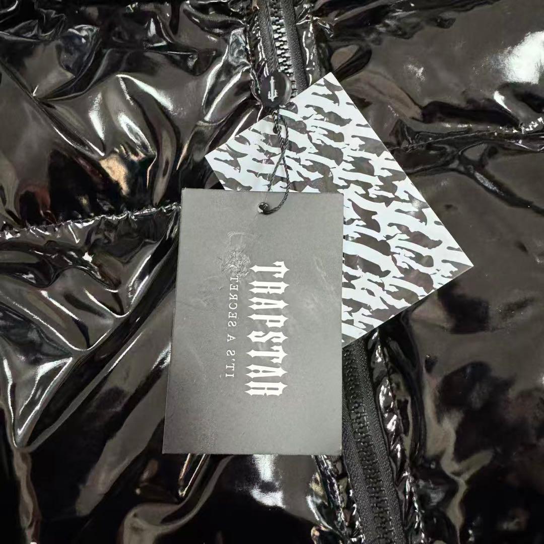 新品 TRAPSTAR 光沢ブラック ダウンジャケット Mサイズ n