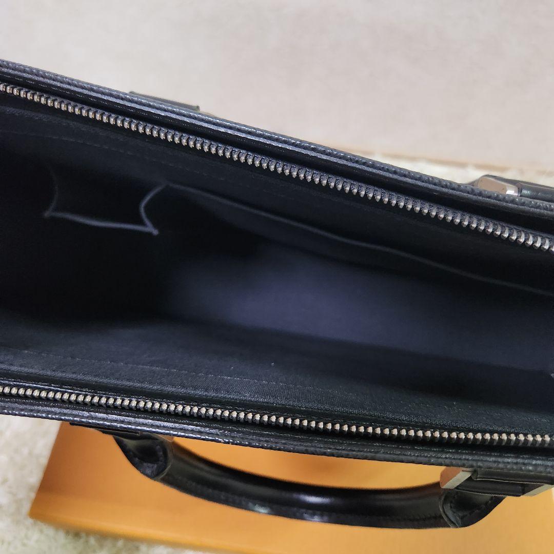 ルイヴィトン｜ビジネスバッグ｜タイガ｜ポルト｜ロザン｜ドキュマン