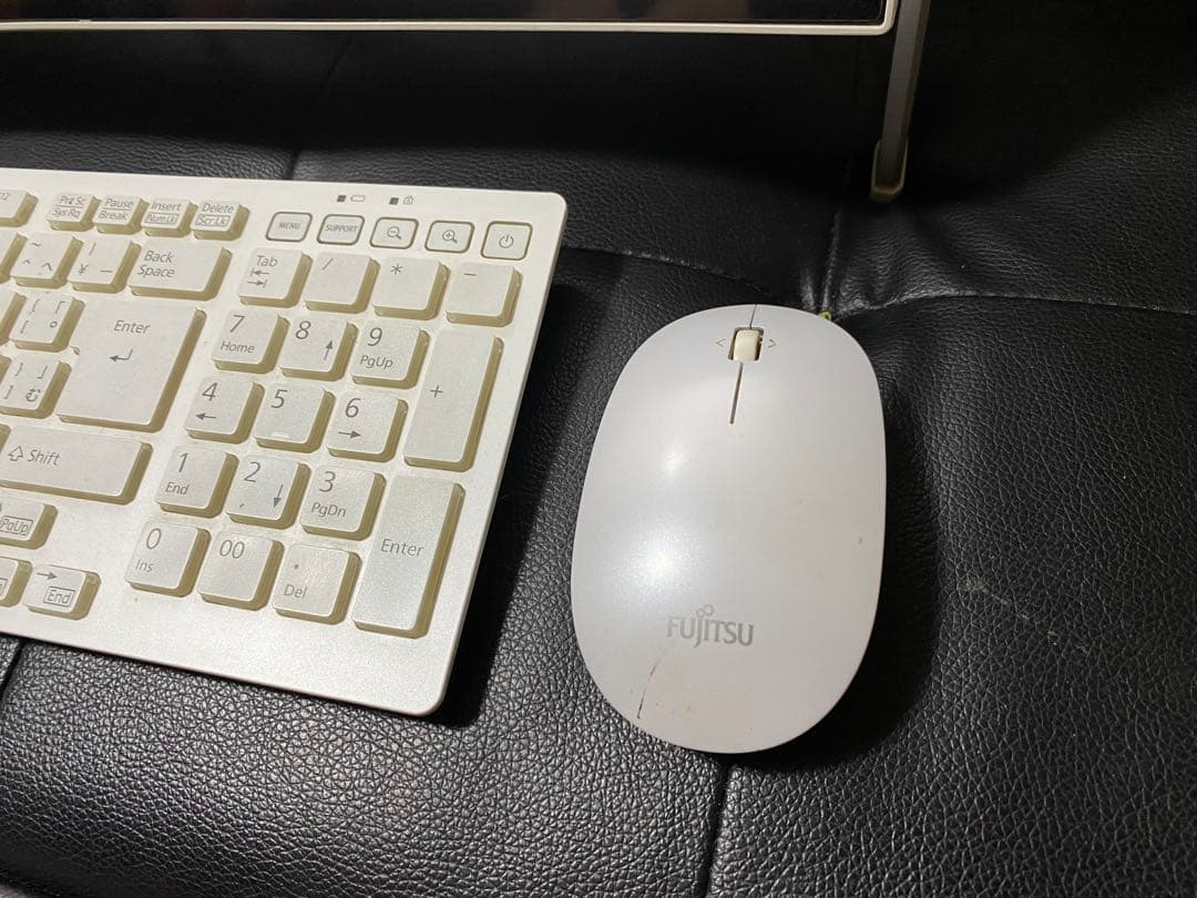 完動品　富士通　大画面デスクトップPC Windowsデスクトップ　パソコン