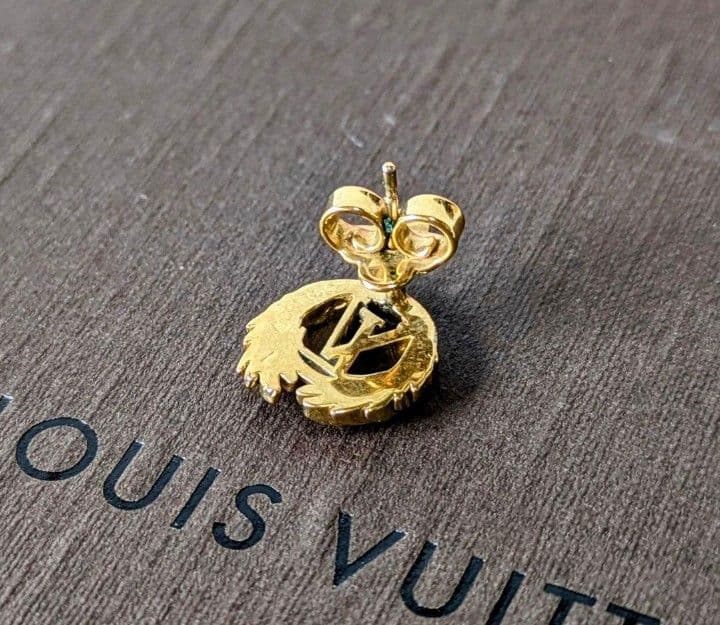 ルイヴィトン ブックル ドレイユ・プュッス LV エンジェル ピアス