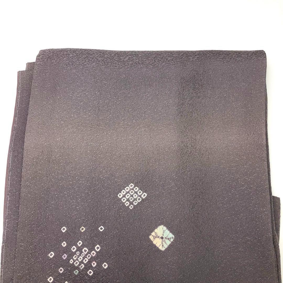 MK-1532 付下げ 絞り 刺繍 菱形 美しい曲線模様 紫鼠色 しつけ糸