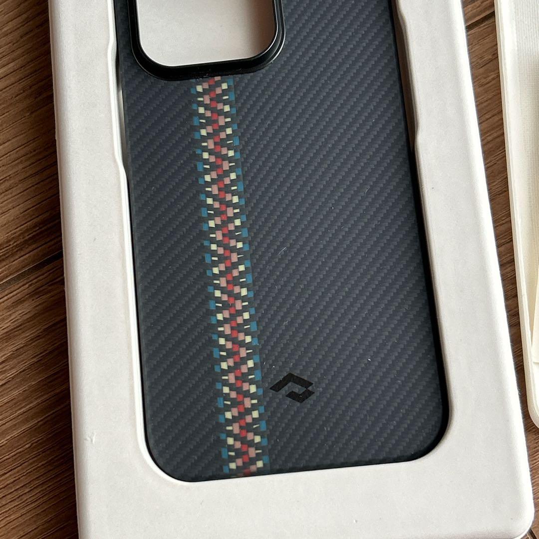 「PITAKA」 アラミド繊維浮織 iPhone14 Pro ケース
