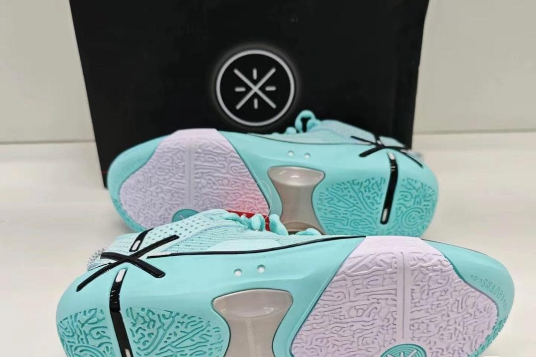 リーニン　SHADOW6 自由 US 9.5