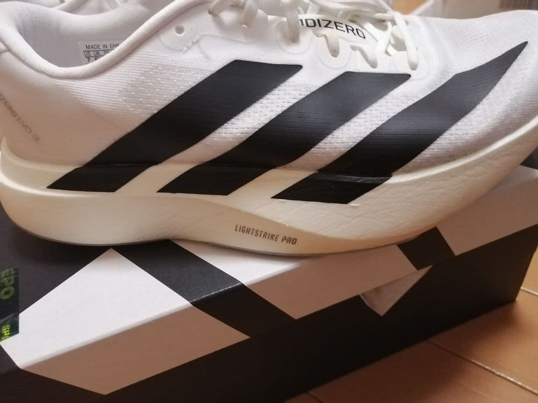 アディダス Adizero EVO SL