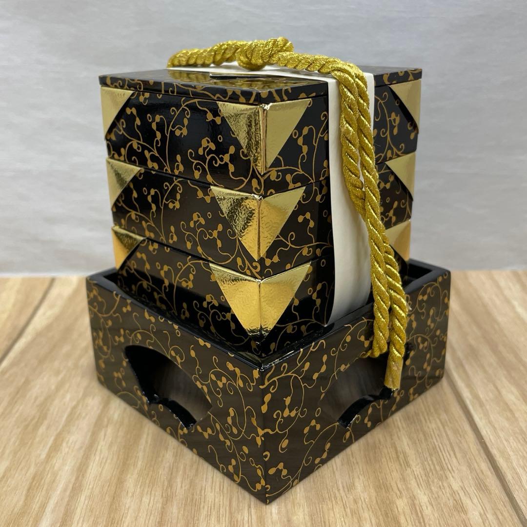 桃の節句　雛祭り雛人形飾り　雛道具　黒塗総唐草