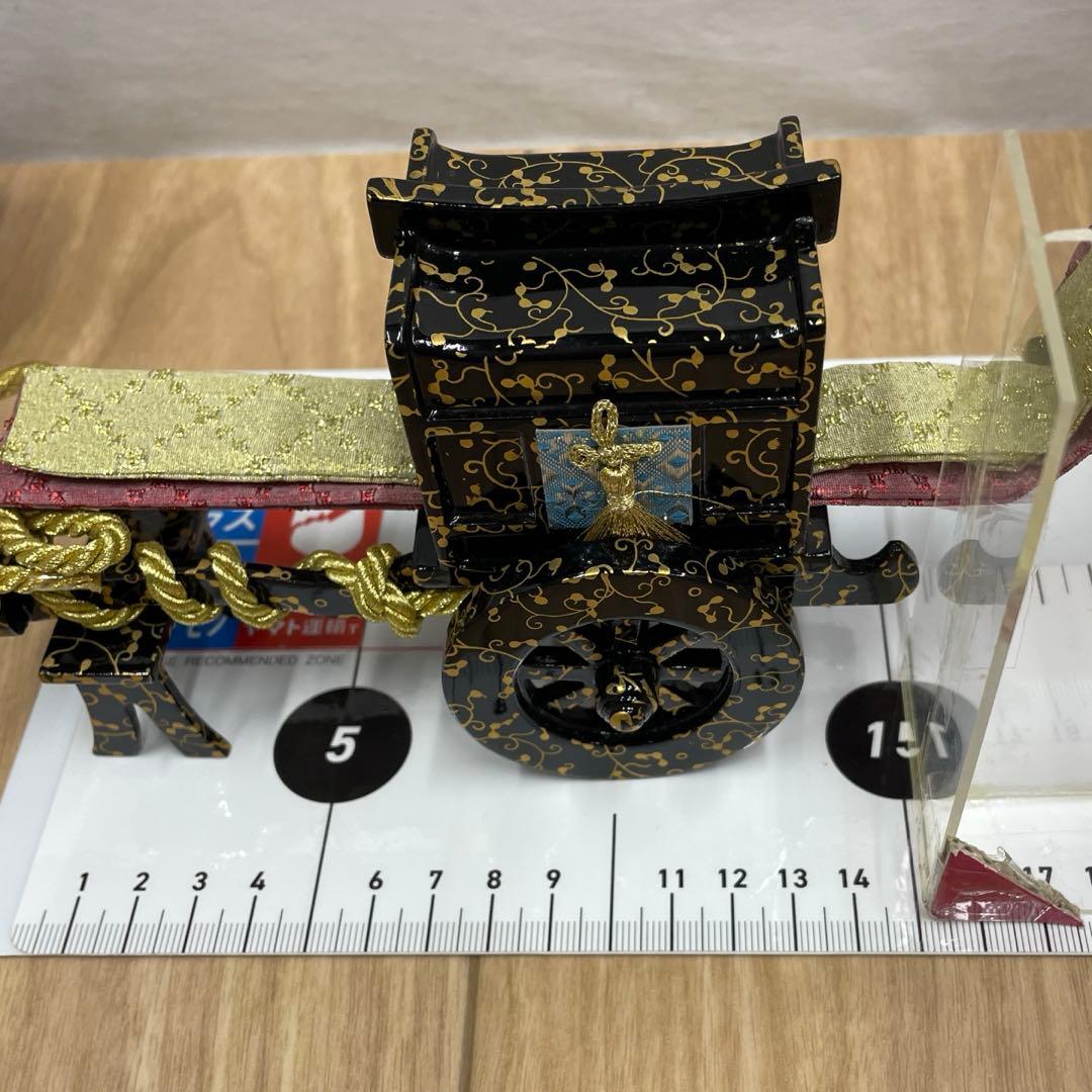 桃の節句　雛祭り雛人形飾り　雛道具　黒塗総唐草