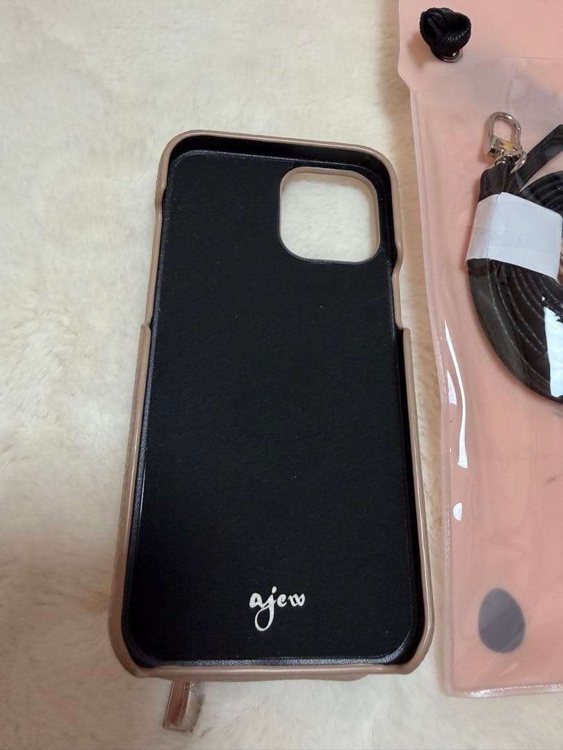 ajew (正規品)ベージュ ジッパー付き iPhone12Promaxケース