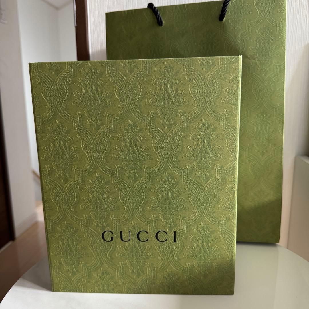 GUCCI青山店購入　GGマーモント　スモールカメラバッグ　ショルダーバッグ