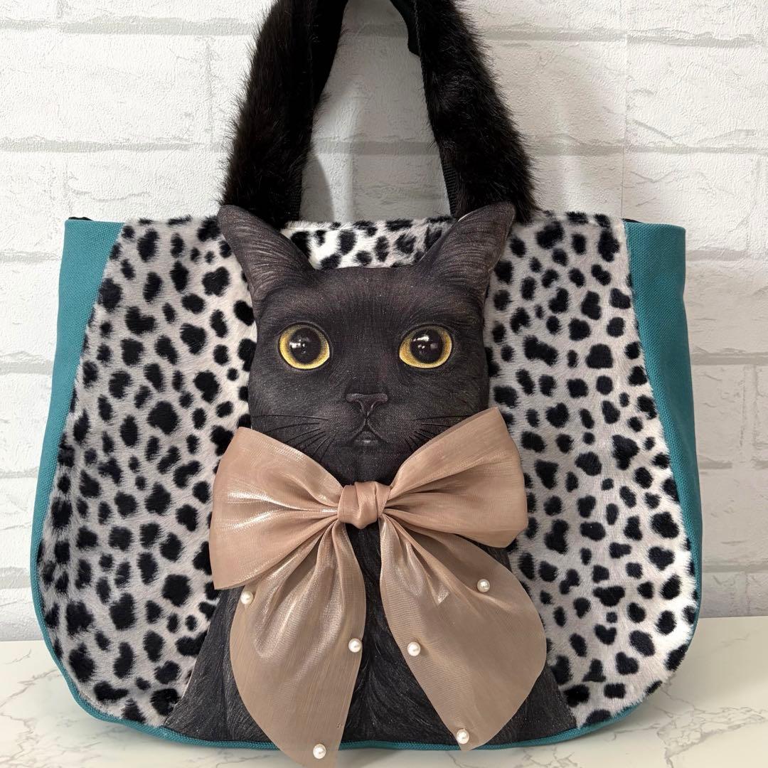 ゆ*ら様 コヤン♡レオパードファー♡黒猫ちゃんラウンドトートバッグ&がま口スマホ