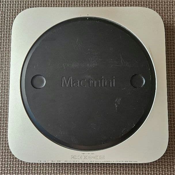 Mac mini (Late 2012) SSD:500GB メモリ:16GB