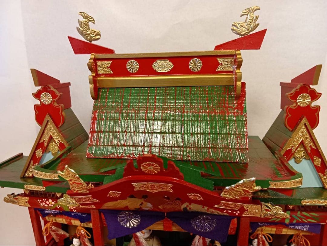 【値下げ】御殿飾り木目込み人形15人と飾り 道具付き