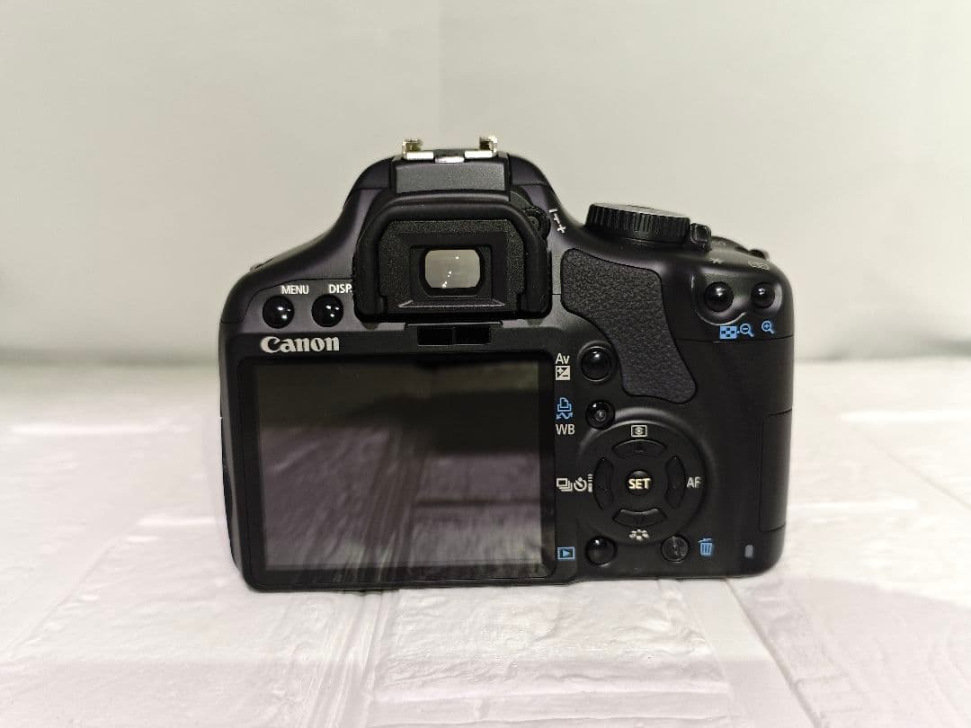 Canon EOS Kiss X2 デジタル一眼レフズ2本付き