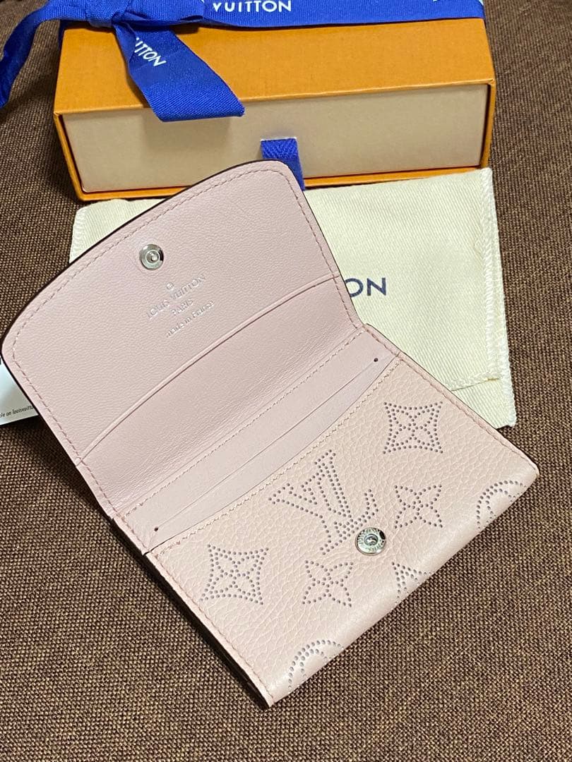 ルイヴィトン 名刺入れ カードケース　　マヒナ　ピンク