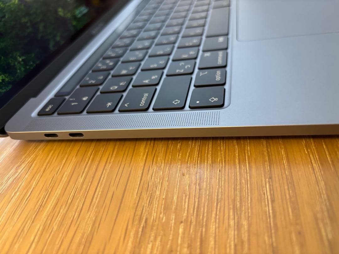 Apple MacBook Pro 2020 13インチ