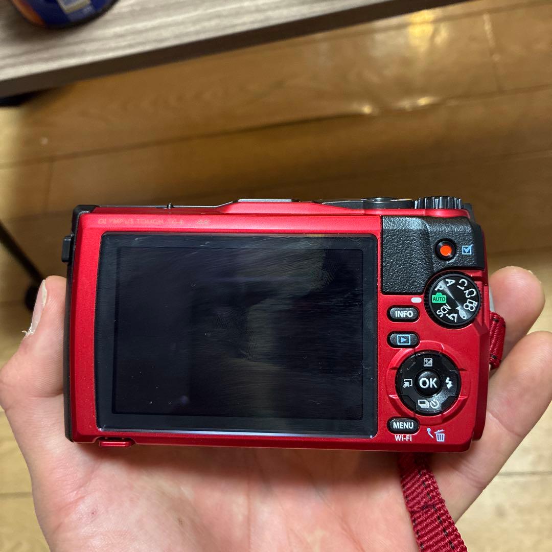 [サト] Tough デジタルカメラ レッド 2m防水　tg-6