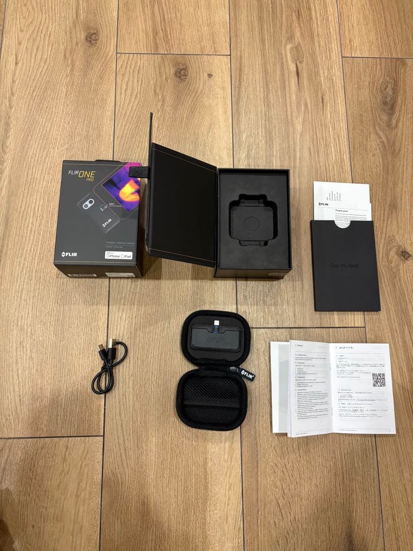 FLIR Lightningポート搭載iPhone用 赤外線サーモグラフィ