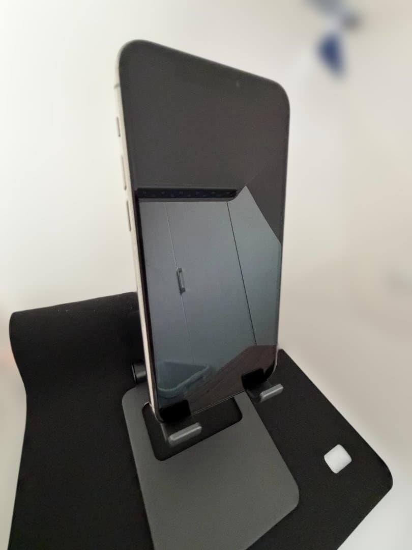 SIMフリーiPhone 11 PRO [256 GB] Silver 93%