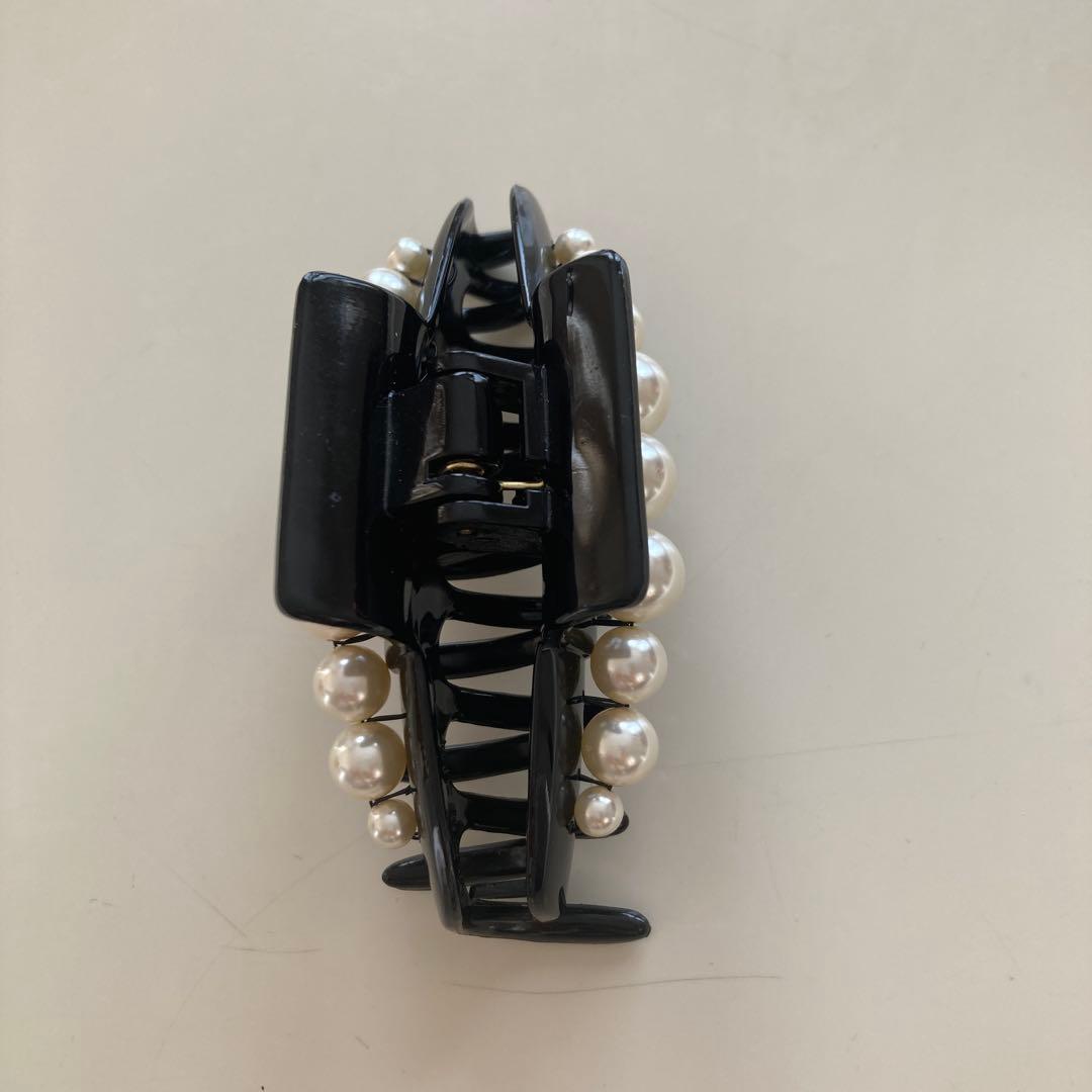 コンプレックビズ　パールブラック　ヘアクリップ