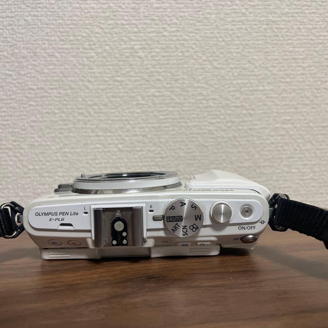 【ミラーレス一眼レフ】 OLYMPUS PEN Lite E-PL6