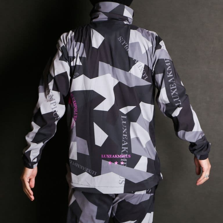 新品XLサイズ セットアップ リュクスエイケイエムプラス 上下セット