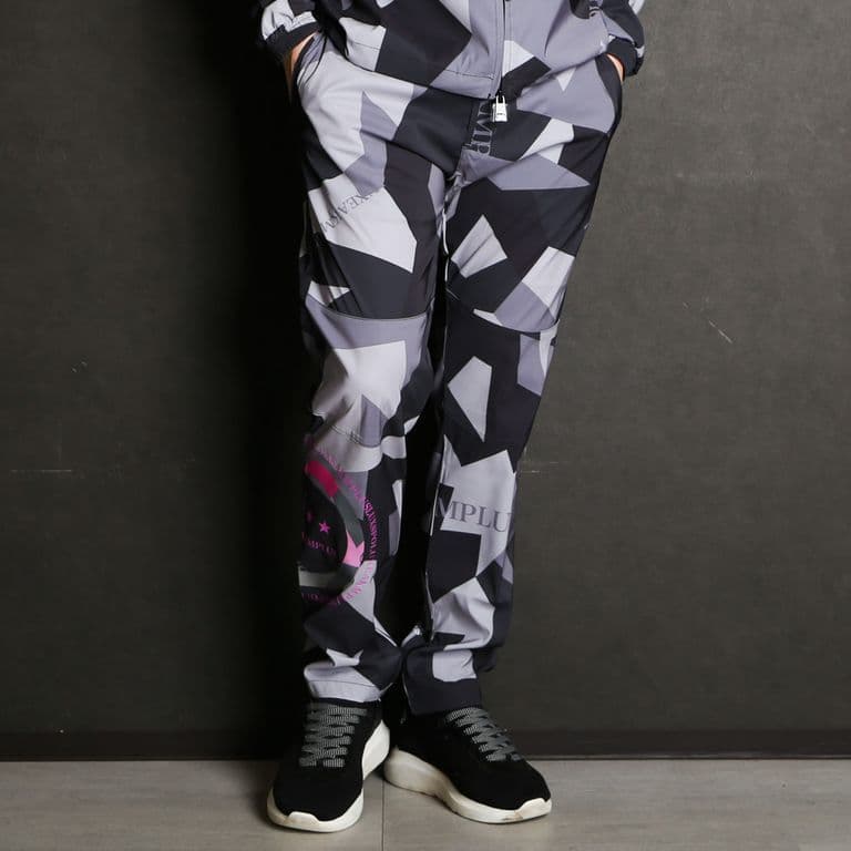 新品XLサイズ セットアップ リュクスエイケイエムプラス 上下セット