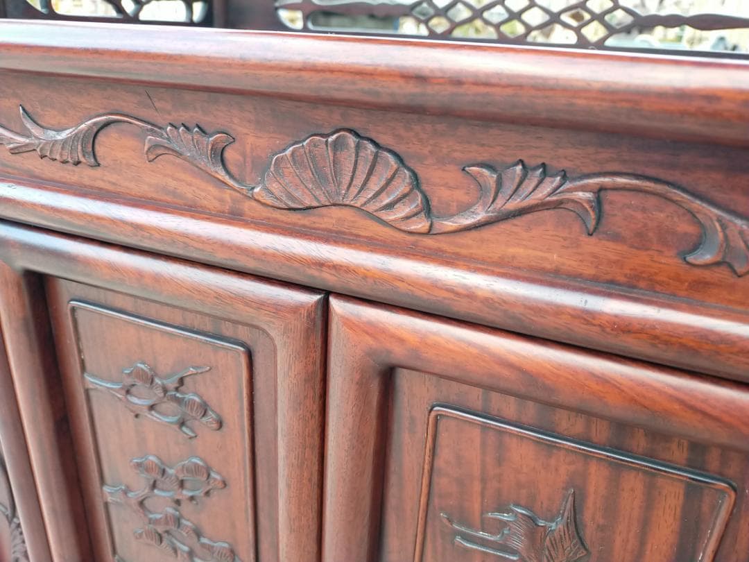 (配送設置込み) 高級茶棚☆茶箪笥☆唐木飾り棚☆収納棚☆透かし彫り☆無垢