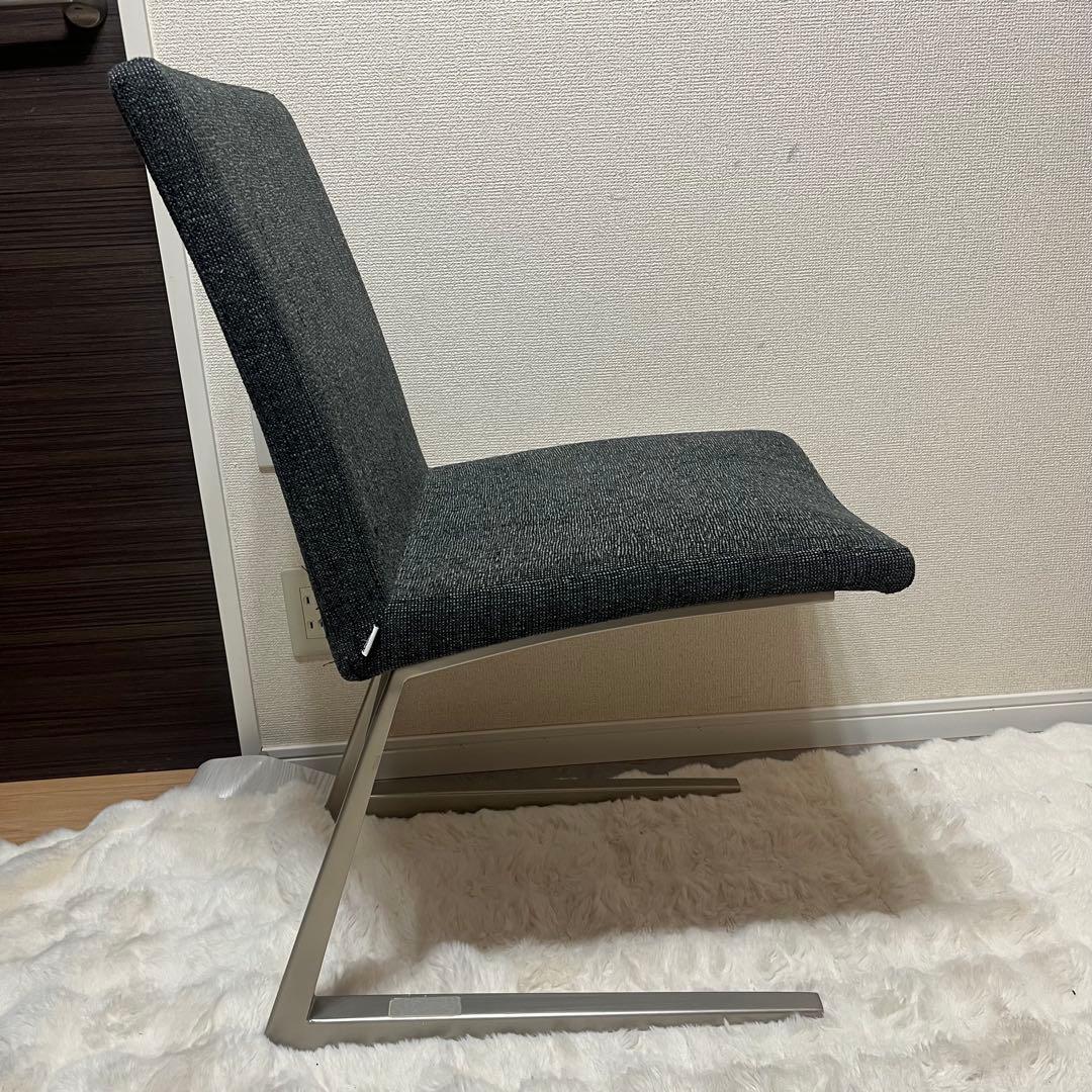 ボーコンセプト マリポサ ダイニングチェア