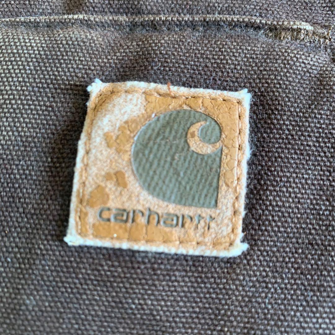カーハート ダックベスト　ブラウン　焦茶　フェード　ペンキ飛び