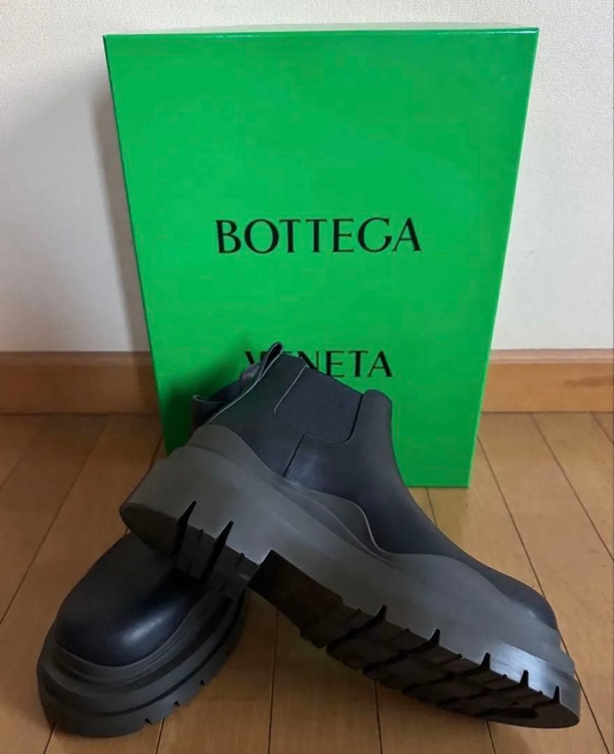 新品未使用　ボッテガヴェネタ　タイヤブーツ サイズ41 国内正規店購入