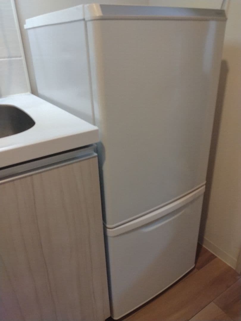 【美品】パナソニック 冷蔵庫 NR-B14HJ-W 2023年製 138L