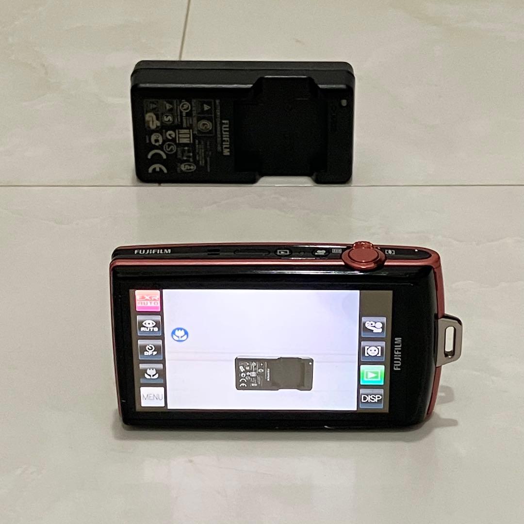 FUJIFILM フジフィルム FinePix Z1100EXR ピンクデジカメ