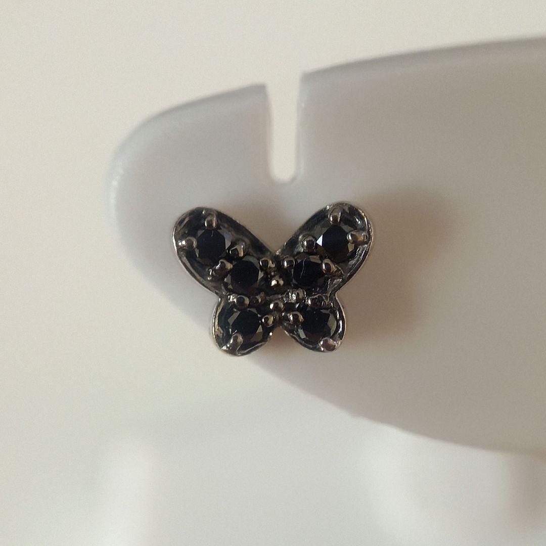 専用 K18WG ダイヤモンド 蝶ピアス(両耳)