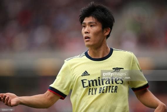 【送料無料】 アーセナル　冨安健洋　オーセンティック アウェイ （M）