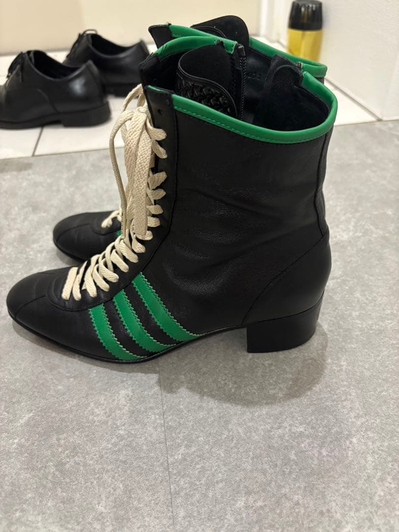 靴 GUCCI x Adidas 3 Stripe Leather HeelBoot