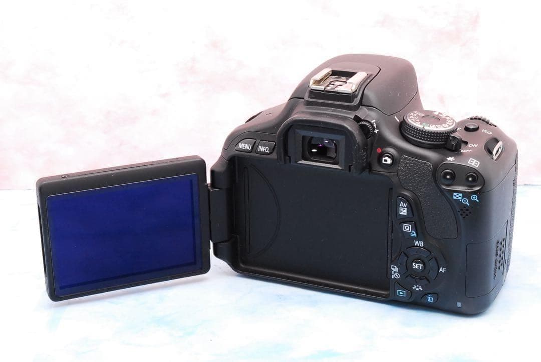 Canon EOS Kiss X5★S数少★Wレンズ＆バッグ★一眼レフカメラ