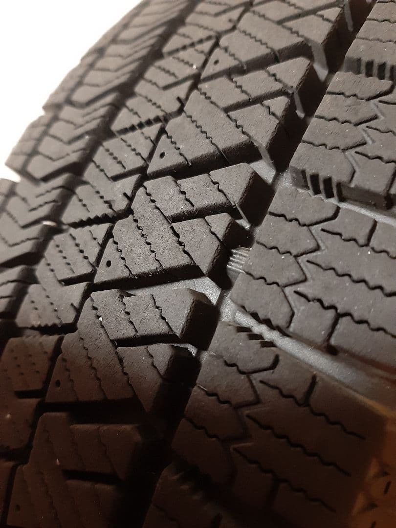 2023年製ブリジストン スタッドレス 175/65R15 4本 千葉近郊手渡可