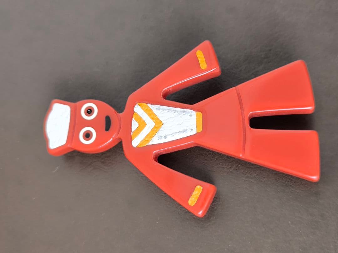 PRADA プラダ セーラー ブローチ レッド ベークライト SP 2005