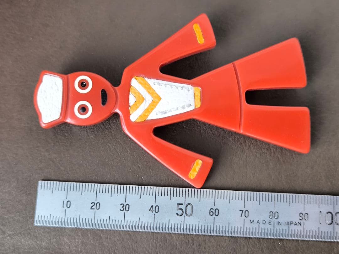 PRADA プラダ セーラー ブローチ レッド ベークライト SP 2005