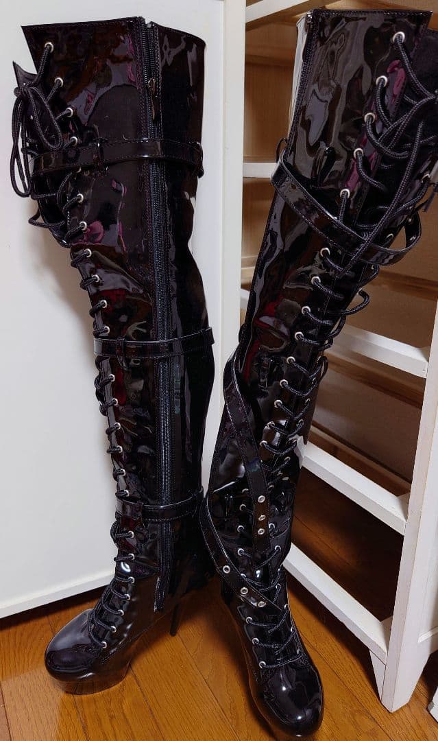 エナメル ニーハイブーツ 23、5 センチ