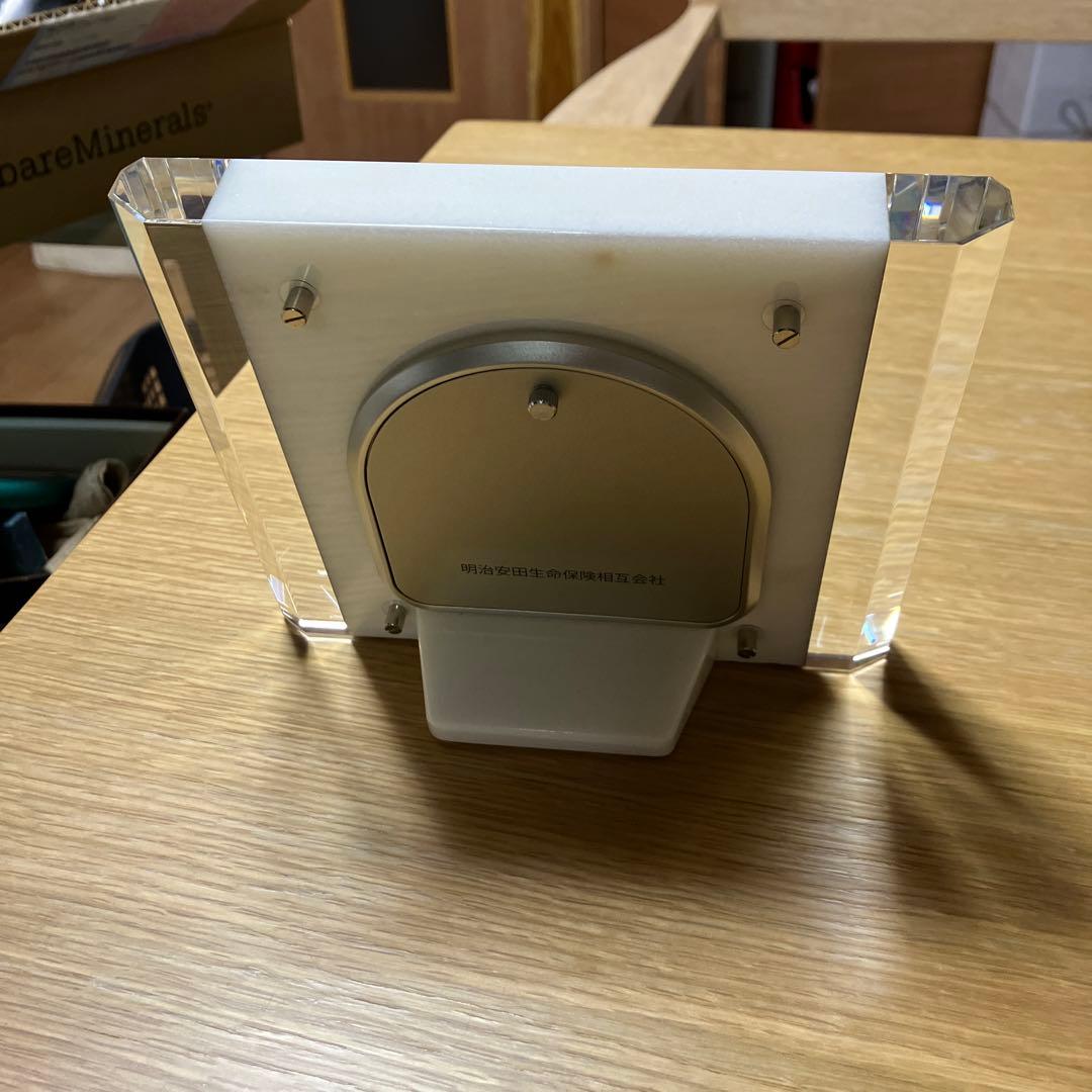 セイコーエンブレム置き時計