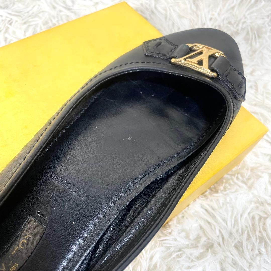 ルイヴィトン　パンプス　LVロゴ　ゴールド　レザー　ブラック　黒