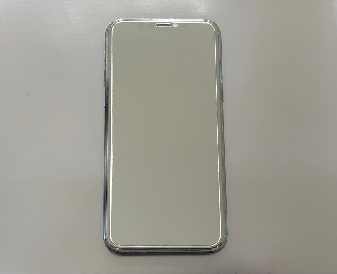 ほぼ新品‼️ iPhone11Pro SIMフリー256GBバッテリー新品+ガラス