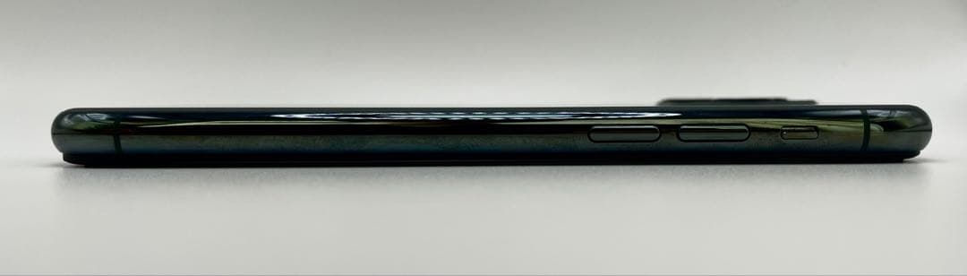 ほぼ新品‼️ iPhone11Pro SIMフリー256GBバッテリー新品+ガラス