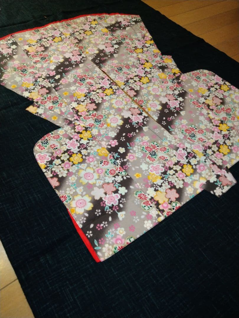 ⬛♥上品で高級感漂う【 和工房れおん】のれん 舞花着物・扇柄デザイン