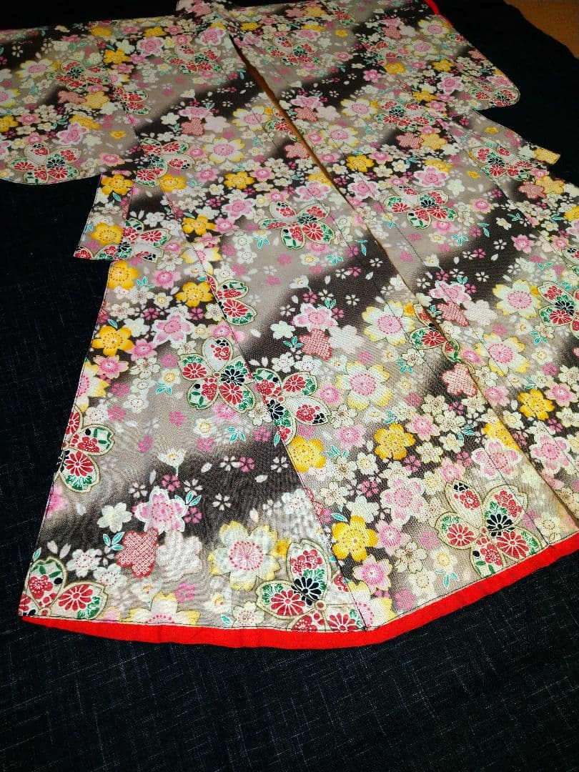 ⬛♥上品で高級感漂う【 和工房れおん】のれん 舞花着物・扇柄デザイン